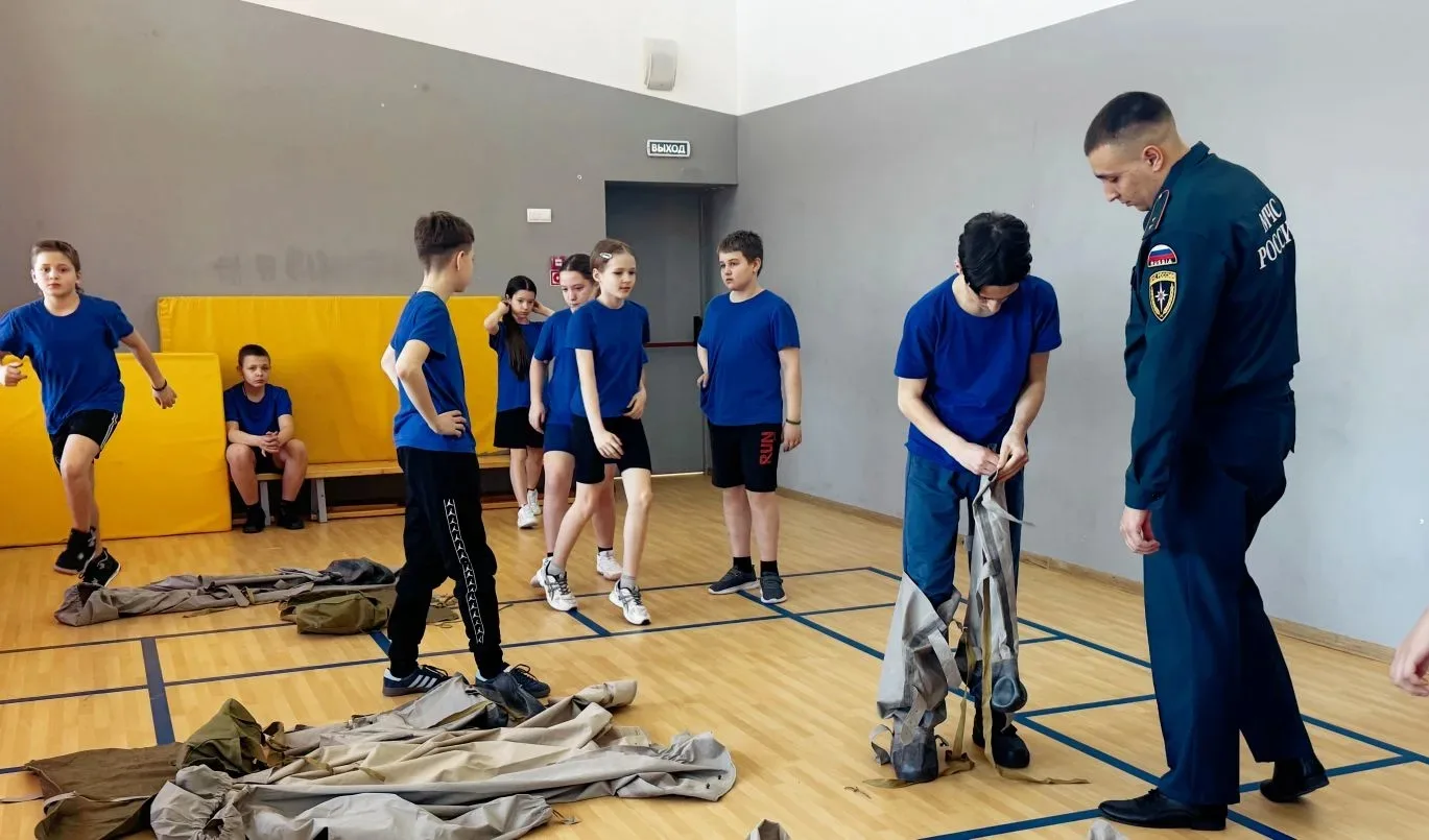 В городе Лабынанги состоялась военно-патриотическая игра «Зарница 2.0», в которой принял участие 5 «М» пожарно-спасательный кадетский класс В городе Лабынанги состоялась военно-патриотическая игра «Зарница 2.0», в которой принял участие 5 «М» пожарно-спасательный кадетский класс