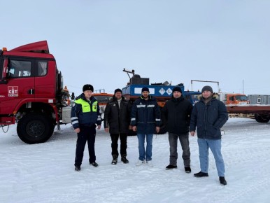 Тазовские автоинспекторы провели профилактический визит в ООО «ДТК ЯМАЛ»