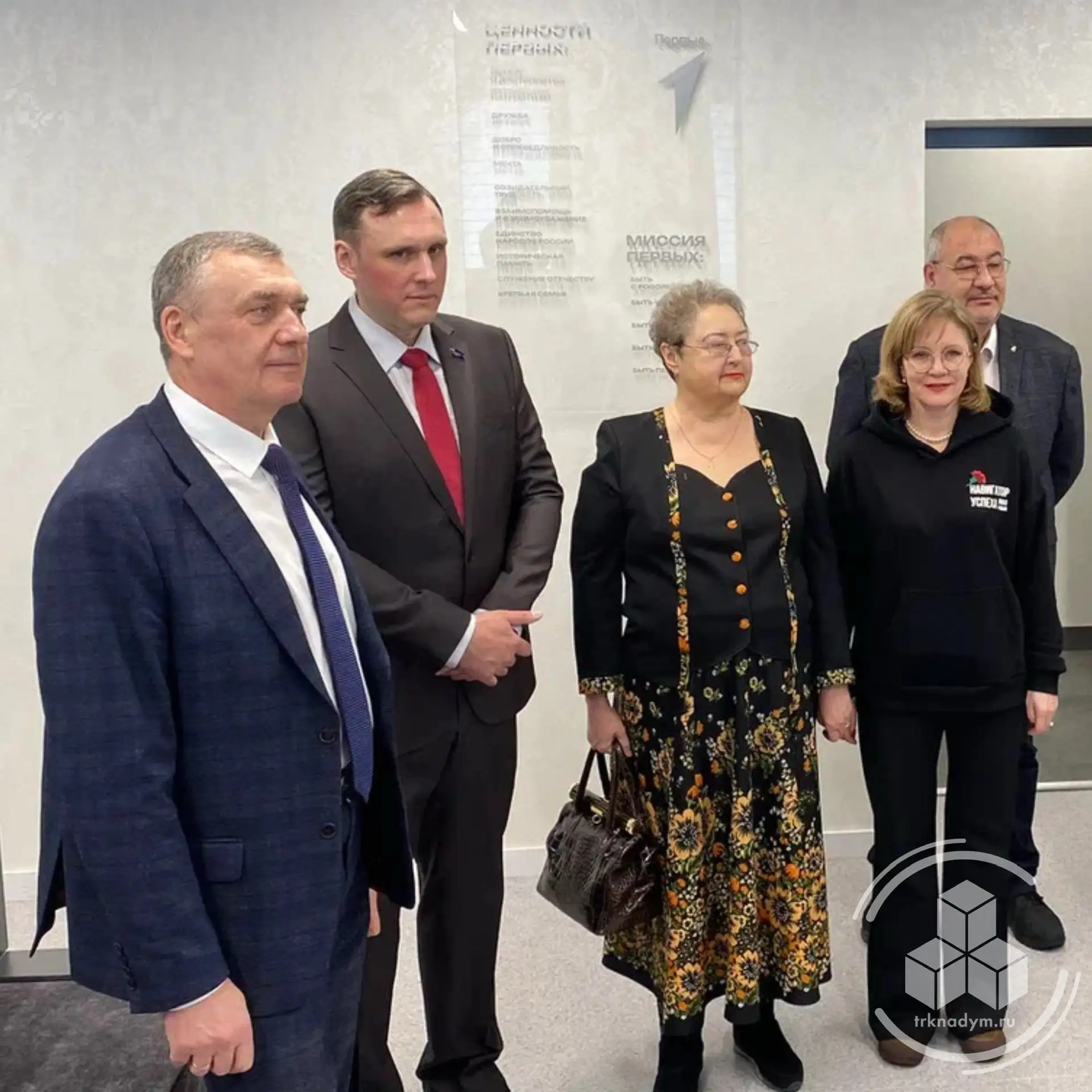 Депутаты Надымского района посетили ряд молодёжных пространств города с целью оценки качества действующей инфраструктуры и условий, созданных для развития молодёжи Депутаты Надымского района посетили ряд молодёжных пространств города с целью оценки качества действующей инфраструктуры и условий, созданных для развития молодёжи