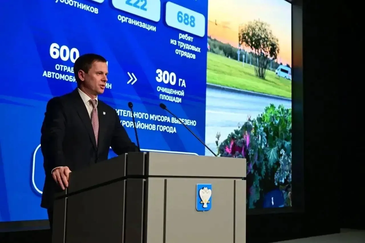 Антон Колодин: Сегодня на заседании Думы города доложил о том, каким насыщенным и результативным выдался для Нового Уренгоя прошлый год