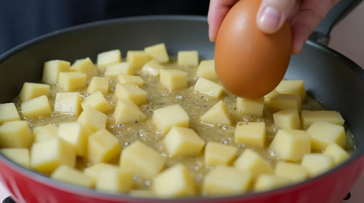 Нежные картофельные лепешки с тунцом: простой рецепт для уютного ужина