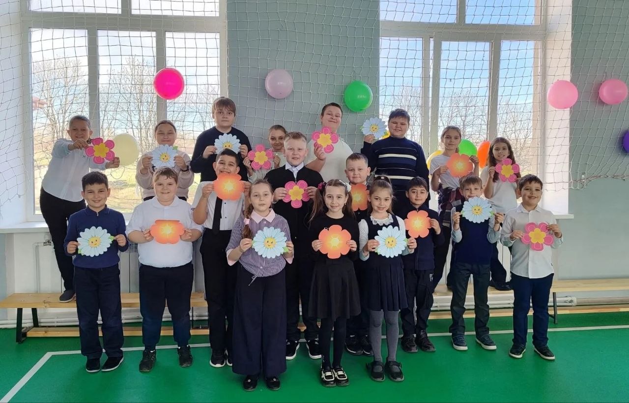 «Весенний переполох». Под таким названием прошла онлайн встреча учеников бугасской школы Волновахского муниципального округа и новоуренгойской школы № 3. Вместе ребята отметили День здоровья «Весенний переполох». Под таким названием прошла онлайн встреча учеников бугасской школы Волновахского муниципального округа и новоуренгойской школы № 3. Вместе ребята отметили День здоровья