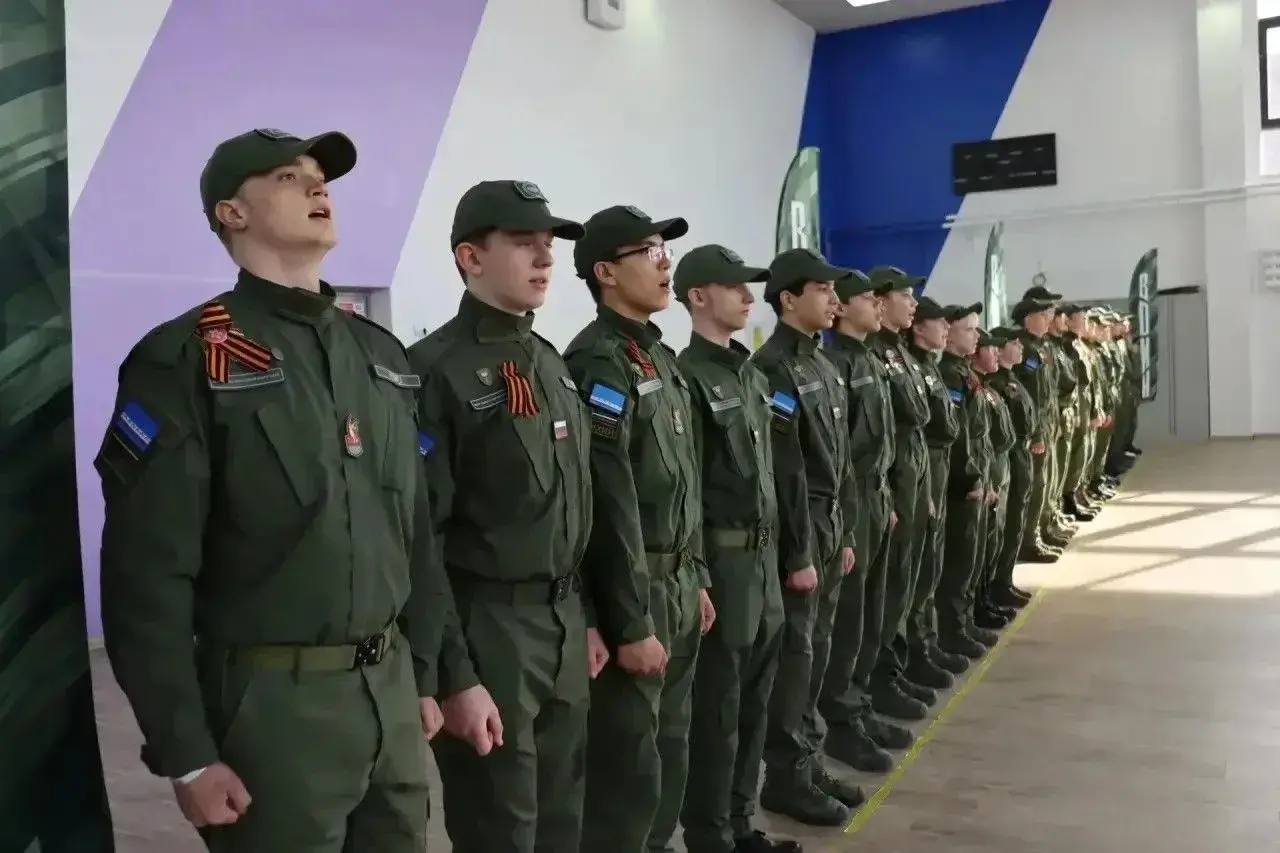 В Салехарде чествовали выпускников центра «ВОИН» В Салехарде чествовали выпускников центра «ВОИН»
