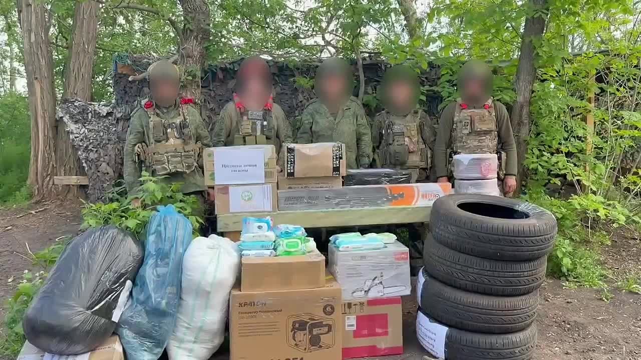 Вместе с надымчанами собрали и отправили на передовую оборудование, необходимое для решения боевых задач, предметы личной гигиены, вещи