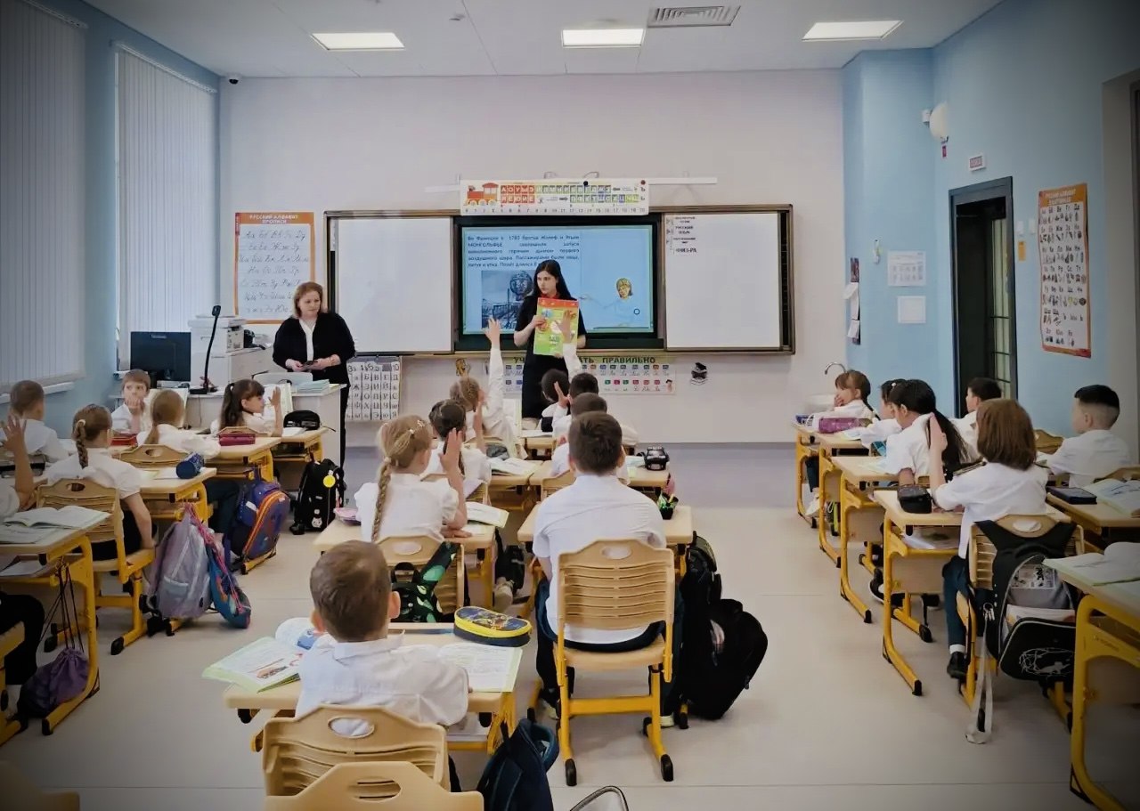 Госавтоинспекция Салехарда провела уроки дорожной безопасности для школьников в преддверии летних каникул