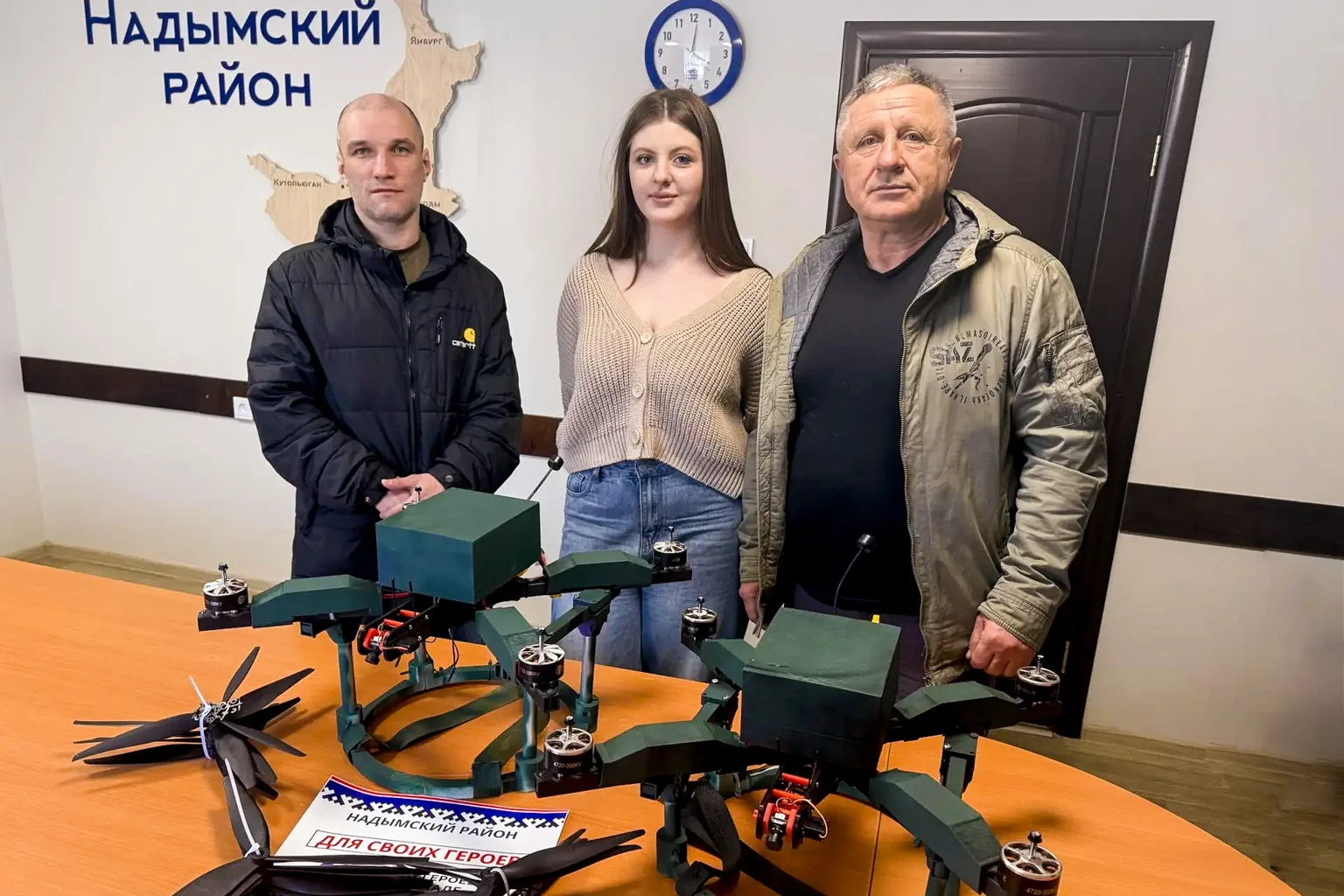 Вместе с надымчанами собрали и отправили на передовую оборудование, необходимое для решения боевых задач, предметы личной гигиены, вещи Вместе с надымчанами собрали и отправили на передовую оборудование, необходимое для решения боевых задач, предметы личной гигиены, вещи
