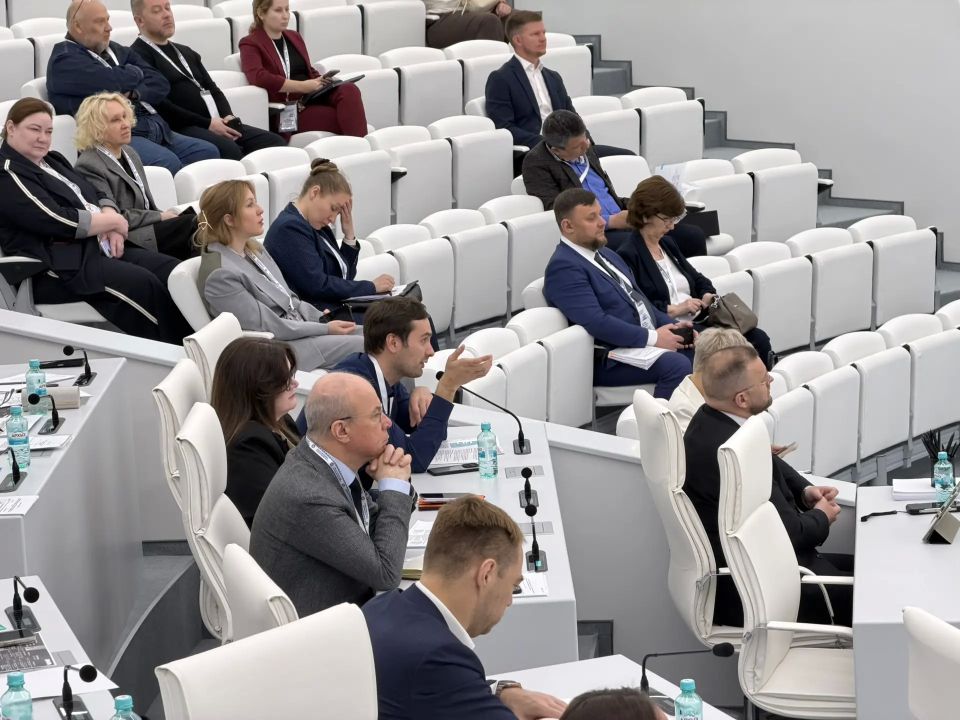 В Правительстве ЯНАО состоялась консультативная встреча с предприятиями топливно-энергетического комплекса региона В Правительстве ЯНАО состоялась консультативная встреча с предприятиями топливно-энергетического комплекса региона