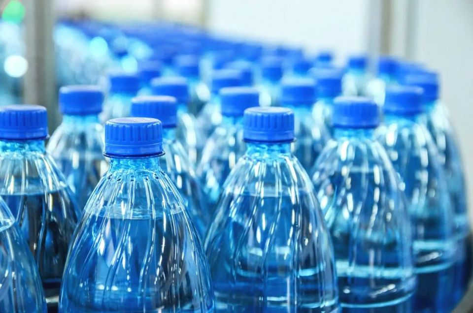 В Салехарде суд приостановил работу поставщика питьевой воды для школ округа