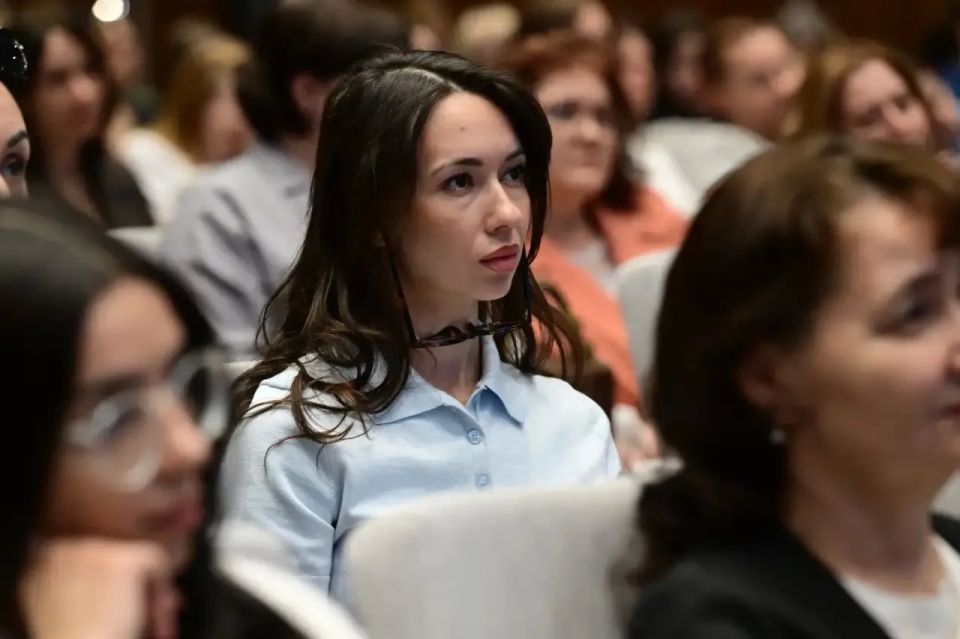 В Новом Уренгое состоялся Всероссийский форум для педагогов и родителей В Новом Уренгое состоялся Всероссийский форум для педагогов и родителей