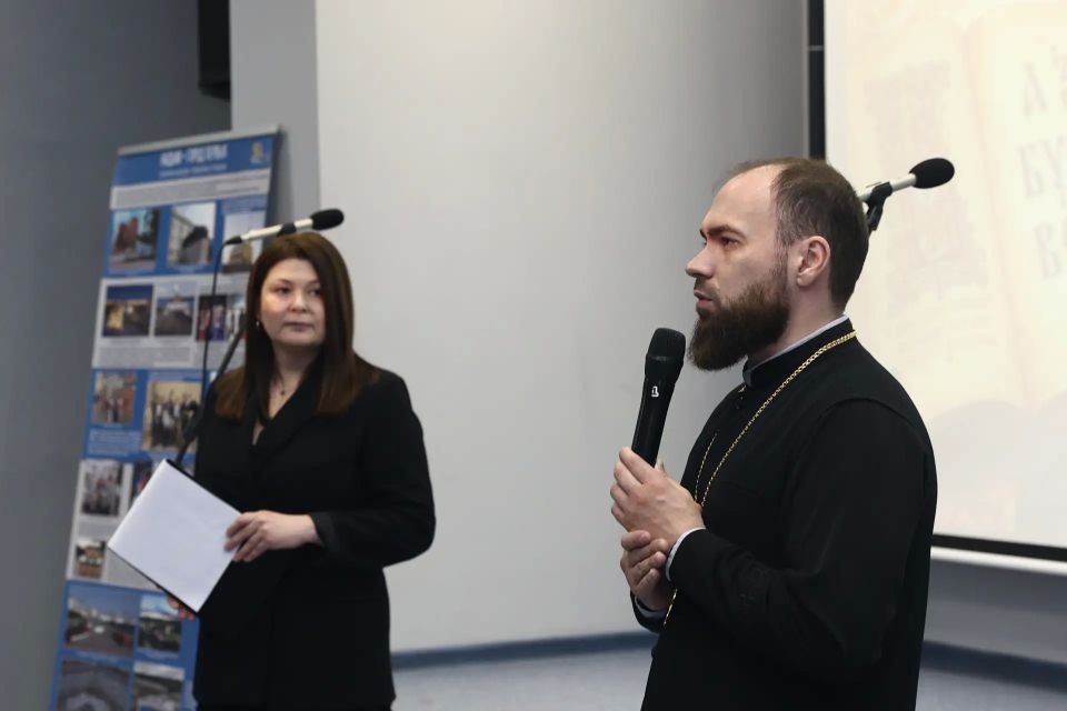 В Надыме прошёл традиционный концерт хоровой музыки «Мы, славяне» В Надыме прошёл традиционный концерт хоровой музыки «Мы, славяне»