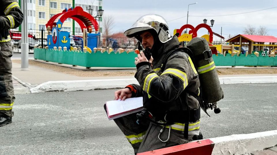 В детском саду «Ромашка» города Лабытнанги прошли плановые пожарно-тактические учения