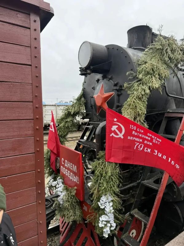 #НиДняБезДвижения . Пока одни проводят выходные дома, наши коллеги продолжают активно заряжаться спортом и движением В Салехарде сотрудники играют в баскетбол и продолжают осваивать гребной спорт #НиДняБезДвижения . Пока одни проводят выходные дома, наши коллеги продолжают активно заряжаться спортом и движением В Салехарде сотрудники играют в баскетбол и продолжают осваивать гребной спорт