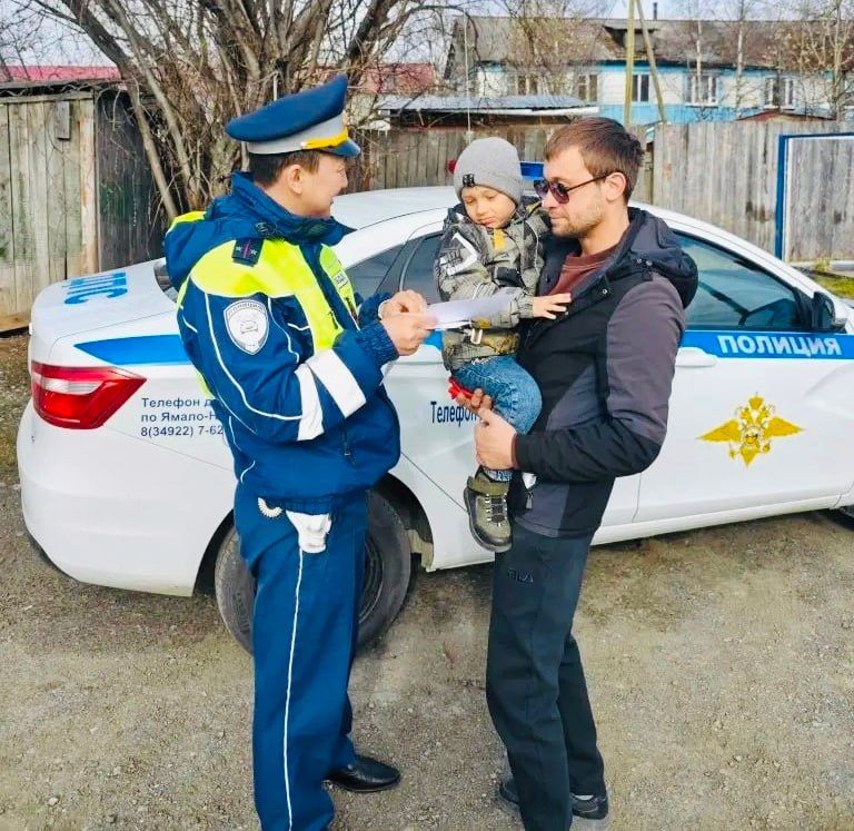 Родители и автоинспекторы вышли на улицы: акция «Родительский патруль» напомнила о безопасности на дорогах Родители и автоинспекторы вышли на улицы: акция «Родительский патруль» напомнила о безопасности на дорогах
