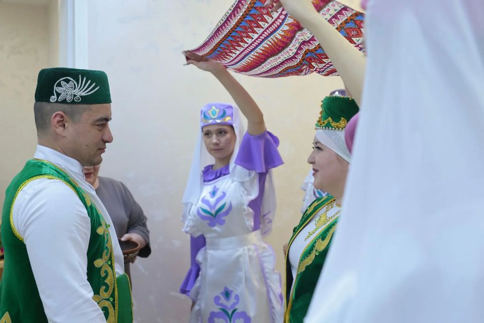 Фестиваль национальных свадеб шагает по Ямалу Фестиваль национальных свадеб шагает по Ямалу