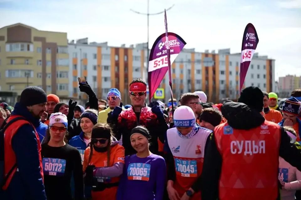 Салехардские легкоатлеты привезли 9 медалей с Всероссийского полумарафона «Забег РФ» Салехардские легкоатлеты привезли 9 медалей с Всероссийского полумарафона «Забег РФ»