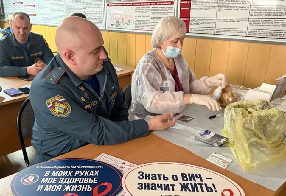 Знать о ВИЧ – значит жить! Знать о ВИЧ – значит жить!