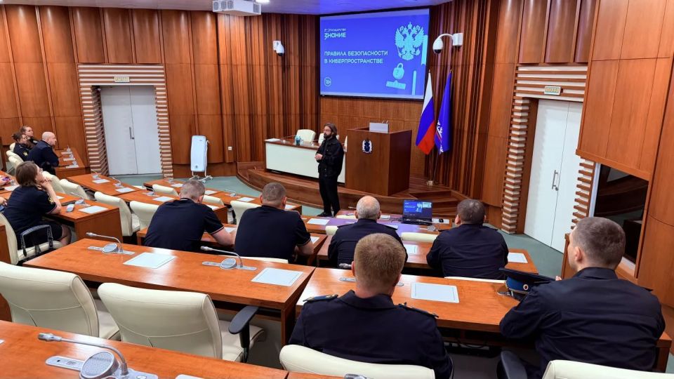 Кибербезопасность начинается с внимательности Кибербезопасность начинается с внимательности