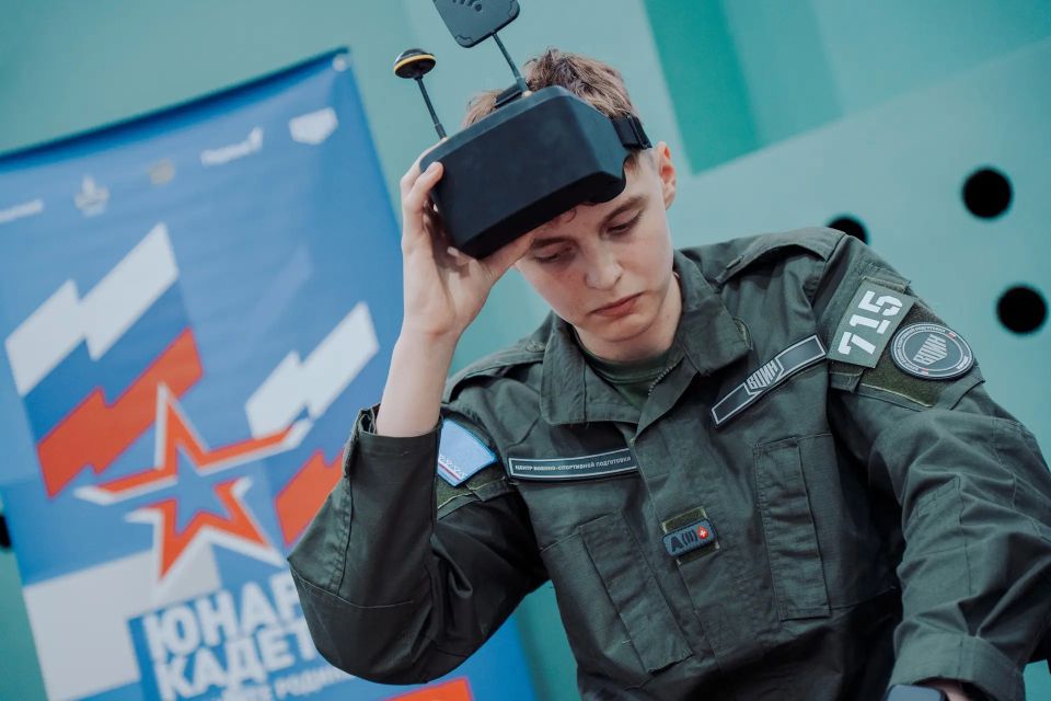 Алексей Романов: Поздравляю наших ребят с победой в региональном этапе военно-патриотической игры «Зарница 2.0»! Алексей Романов: Поздравляю наших ребят с победой в региональном этапе военно-патриотической игры «Зарница 2.0»!