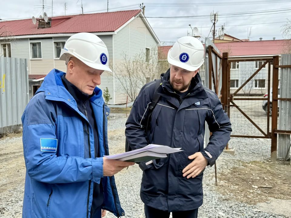 В центре Салехарда продолжается строительство девятиэтажного жилого дома В центре Салехарда продолжается строительство девятиэтажного жилого дома