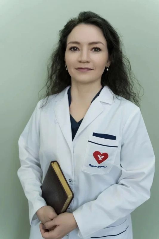 Штат Салехардской окружной больницы пополнили десять новых врачей Штат Салехардской окружной больницы пополнили десять новых врачей