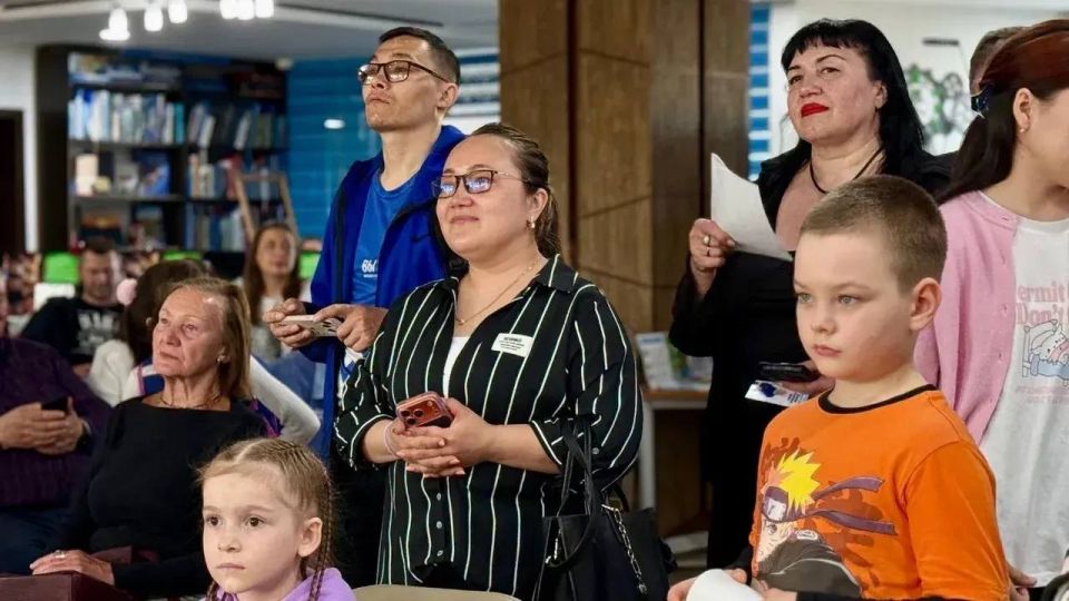 В Салехарде презентовали «Сказки дедушки Ивана» В Салехарде презентовали «Сказки дедушки Ивана»