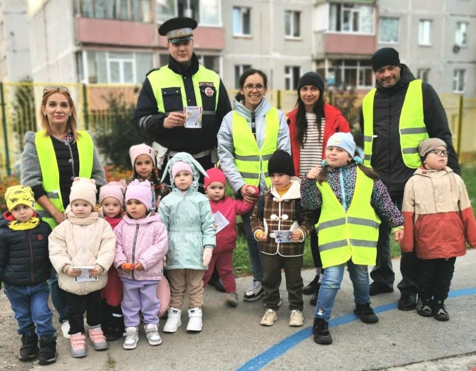 Сотрудники Госавтоинспекции Ноябрьска приняли участие в Сотрудники Госавтоинспекции Ноябрьска приняли участие в