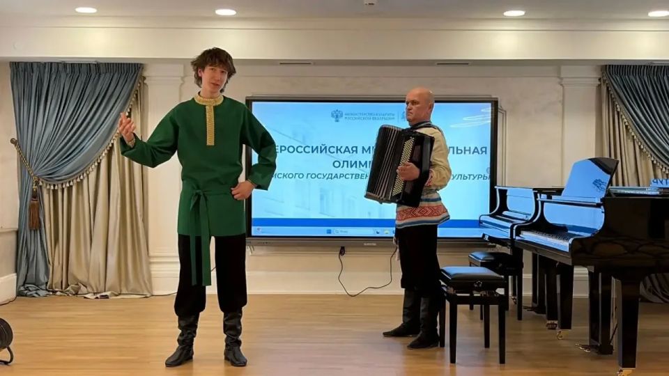 Две недели, семь городов и 12 наград Две недели, семь городов и 12 наград