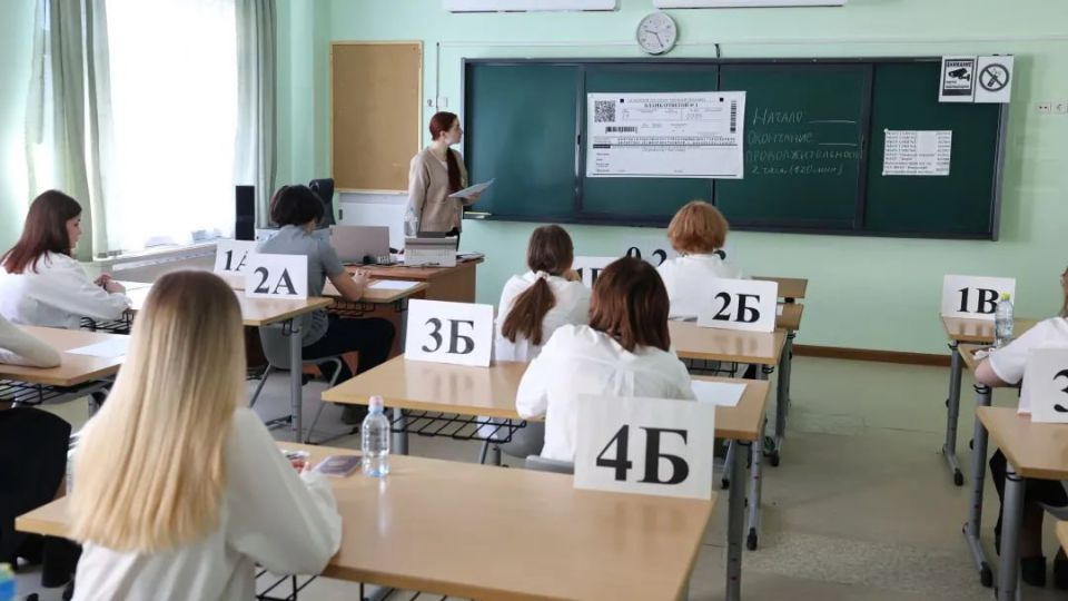 Выпускники Ямала смогут пересдать один предмет ЕГЭ в июле