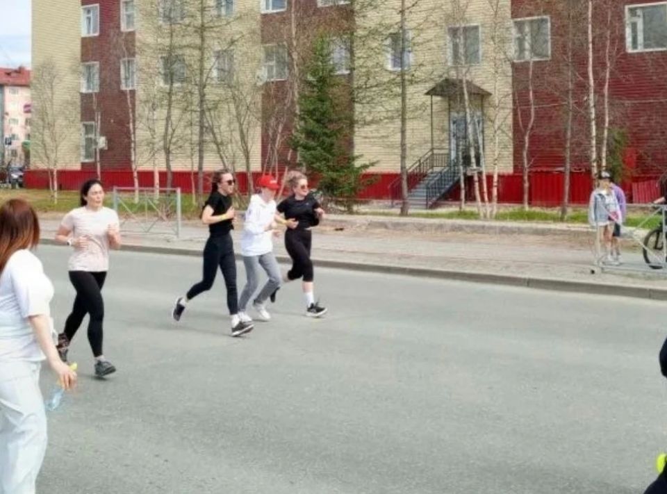 Сотрудники ЗАГСа Ямала провели активные выходные под девизом #НиДняБезДвижения! Сотрудники ЗАГСа Ямала провели активные выходные под девизом #НиДняБезДвижения!
