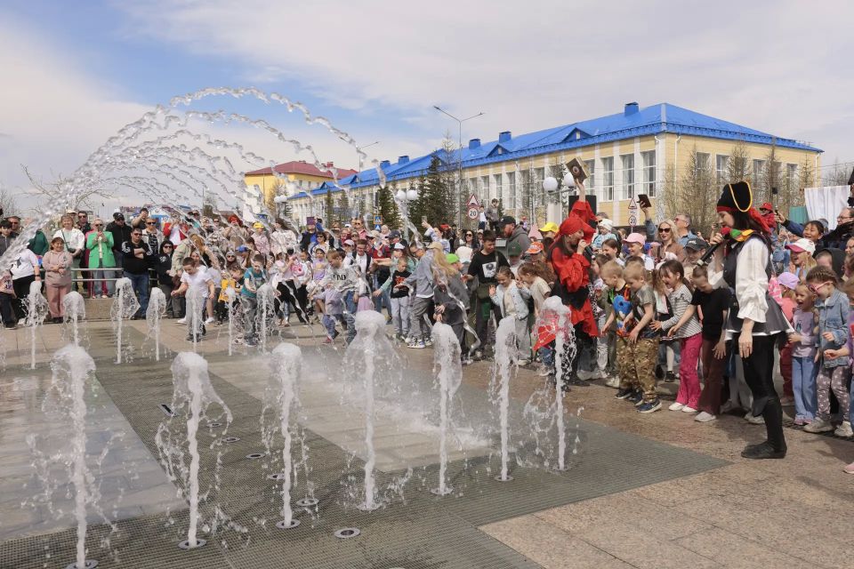 Юные ямальцы отметили День защиты детей на благоустроенных общественных территориях! Юные ямальцы отметили День защиты детей на благоустроенных общественных территориях!