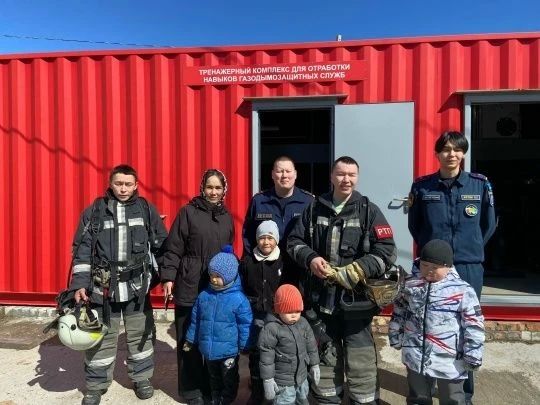На территории пожарной части села Яр-Сале состоялось профилактическое мероприятие для многодетных семей На территории пожарной части села Яр-Сале состоялось профилактическое мероприятие для многодетных семей