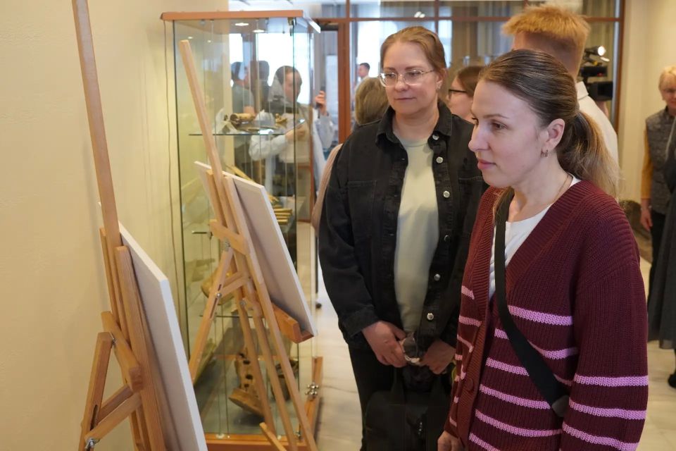 Связь времен: архивисты Ямала посетили выставку «Мангазея: 400 лет легенды» Связь времен: архивисты Ямала посетили выставку «Мангазея: 400 лет легенды»