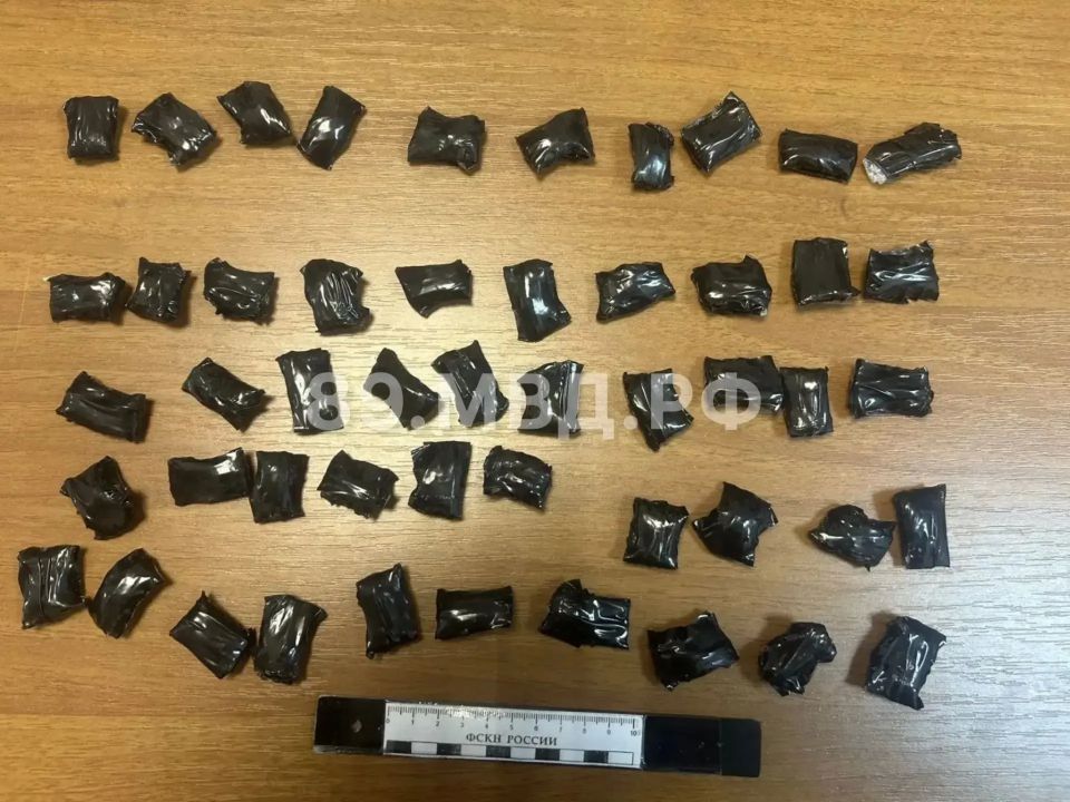 Новоуренгойскими полицейскими пресечен сбыт мефедрона в крупном размере Новоуренгойскими полицейскими пресечен сбыт мефедрона в крупном размере