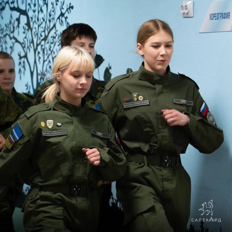 В Салехарде стартовали кадетские сборы В Салехарде стартовали кадетские сборы