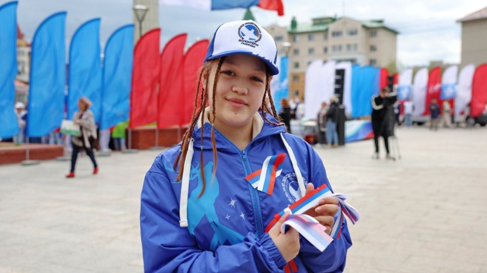 Отдыхаем три дня подряд: как День России изменит рабочий график на Ямале