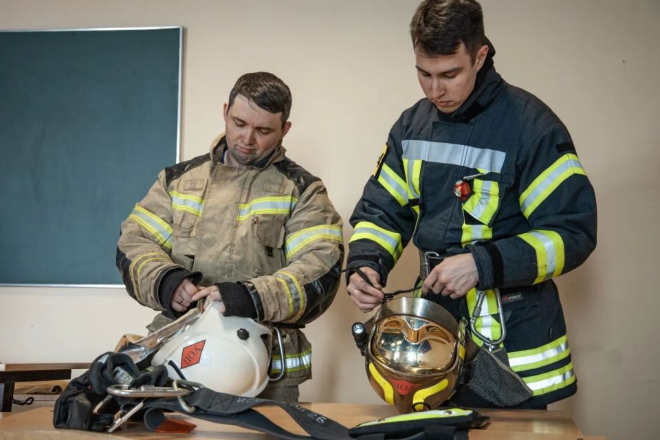 Дымокамера: профессиональная подготовка пожарных Дымокамера: профессиональная подготовка пожарных