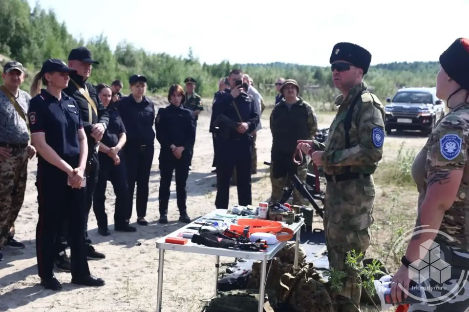 В Надымском районе стартовали военно-полевые сборы В Надымском районе стартовали военно-полевые сборы