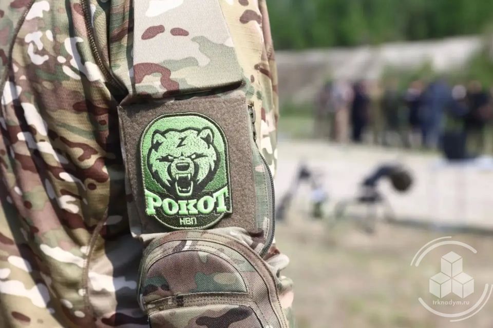 В Надымском районе стартовали военно-полевые сборы В Надымском районе стартовали военно-полевые сборы
