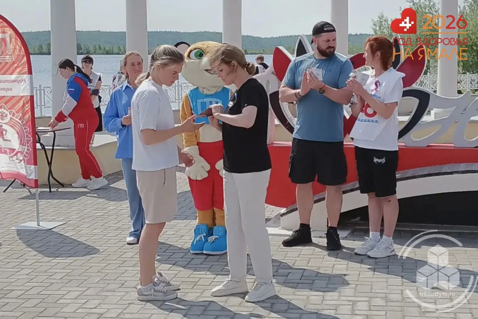 Перехватываем праздничную эстафету и крутим педали в честь Дня России Перехватываем праздничную эстафету и крутим педали в честь Дня России