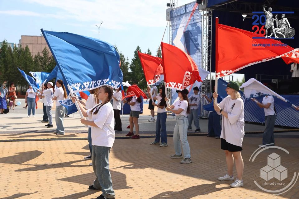 На площади Юбилейной дали старт главным событиям Дня России На площади Юбилейной дали старт главным событиям Дня России