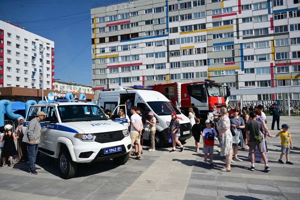 День России в Новом Уренгое День России в Новом Уренгое