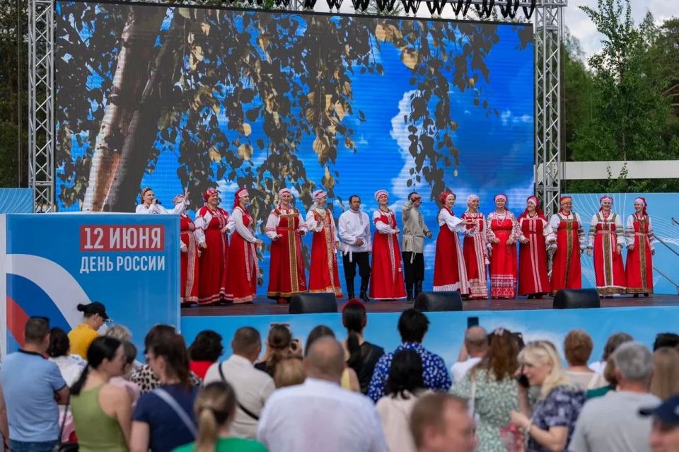 День России в Ноябрьске в объективе «Ямал 1» День России в Ноябрьске в объективе «Ямал 1»