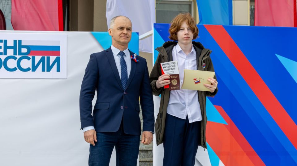 Салехард ярко отметил День России! Салехард ярко отметил День России!