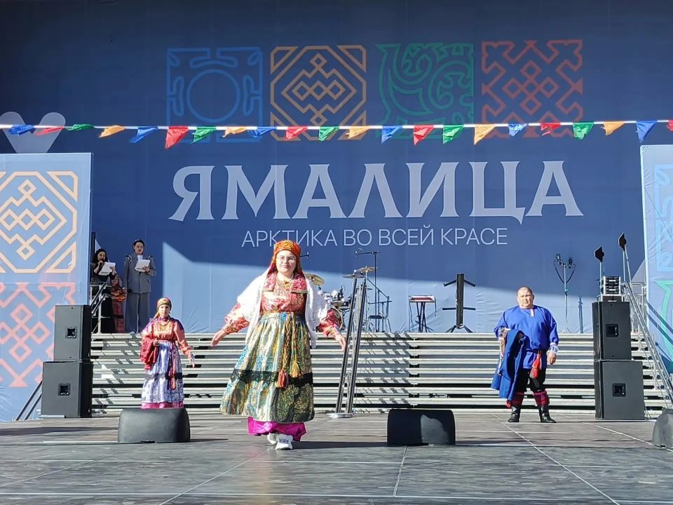 В Салехарде прошел фестиваль арктической моды «Ямалица» В Салехарде прошел фестиваль арктической моды «Ямалица»