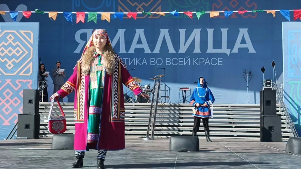 В Салехарде прошел фестиваль арктической моды «Ямалица» В Салехарде прошел фестиваль арктической моды «Ямалица»