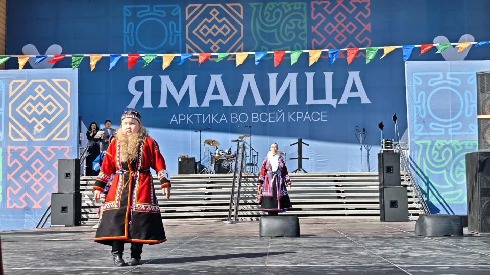 В Салехарде прошел фестиваль арктической моды «Ямалица» В Салехарде прошел фестиваль арктической моды «Ямалица»