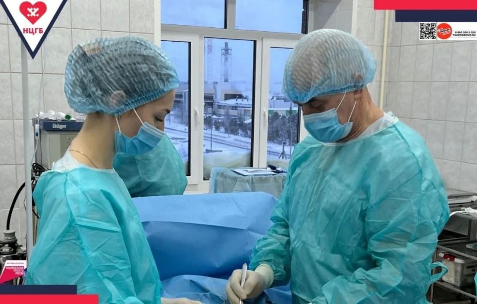 Врачи Новоуренгойской больницы удалили объёмную липому