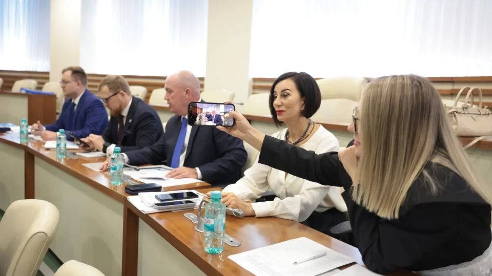 В Салехарде стартовал двухдневный семинар для руководителей территориальных избиркомов В Салехарде стартовал двухдневный семинар для руководителей территориальных избиркомов