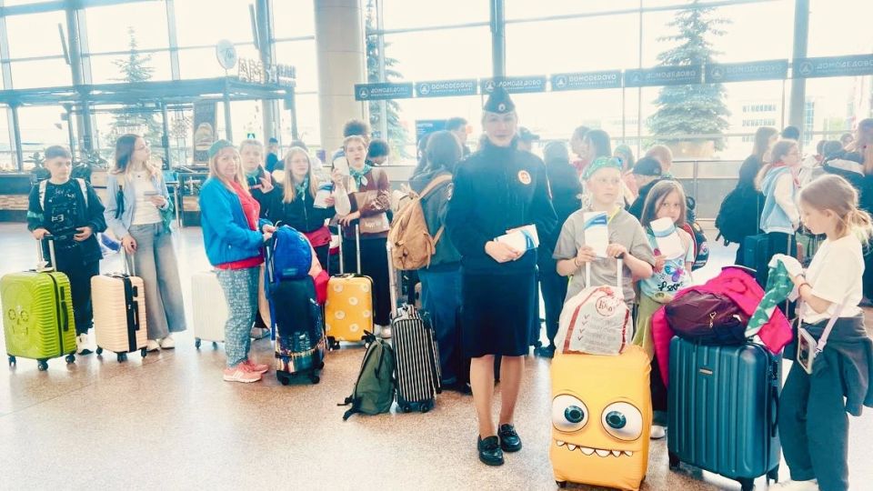 В аэропорту Домодедово транспортные полицейские проводят акцию «Курорт» В аэропорту Домодедово транспортные полицейские проводят акцию «Курорт»
