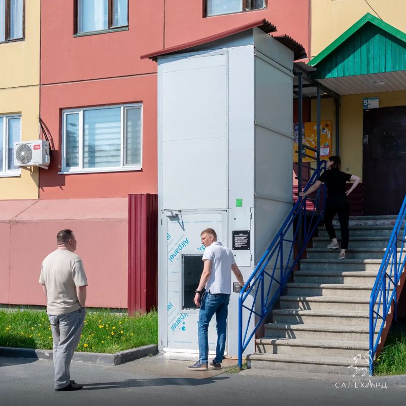 В Салехарде проинспектировали работу подъёмников в многоквартирных домах